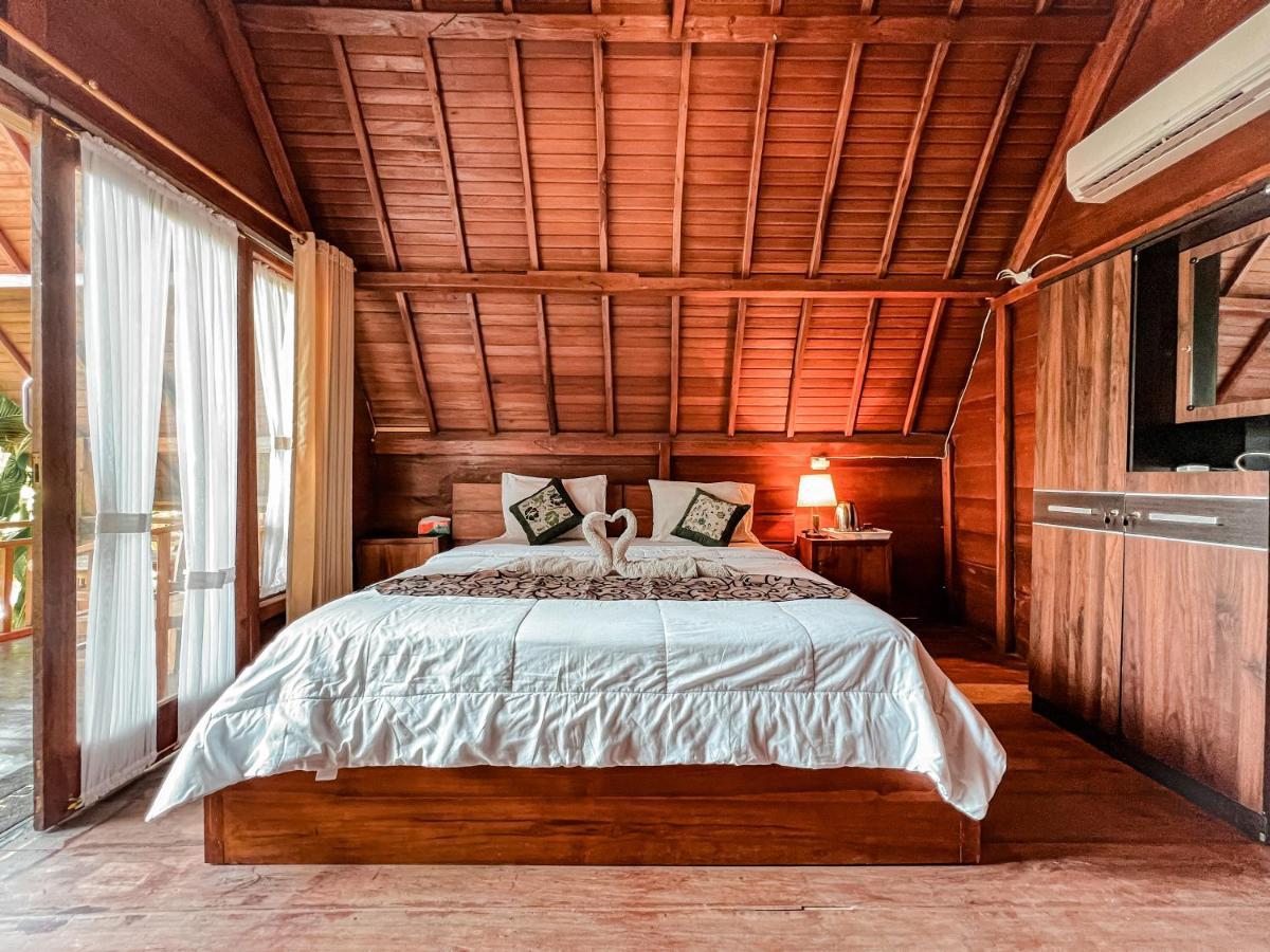 Gayatri Bungalows Batununggul エクステリア 写真