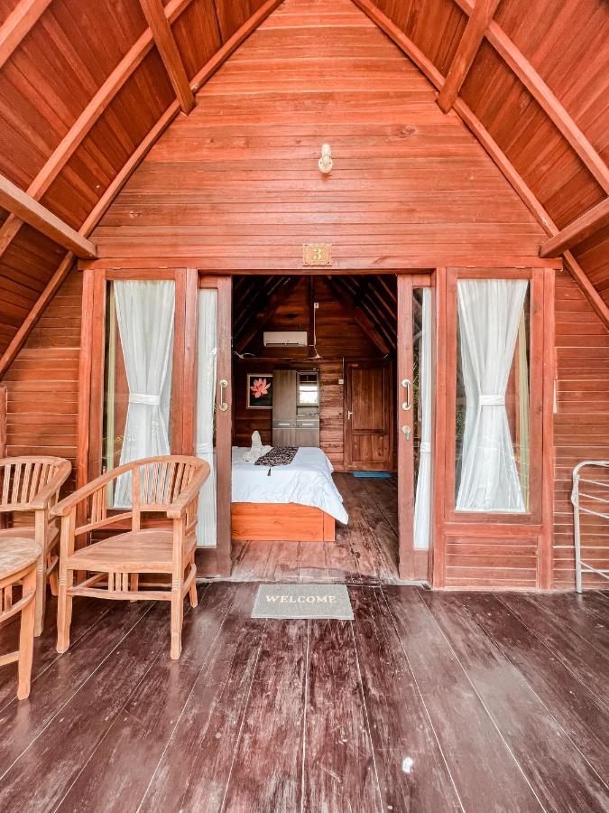Gayatri Bungalows Batununggul エクステリア 写真