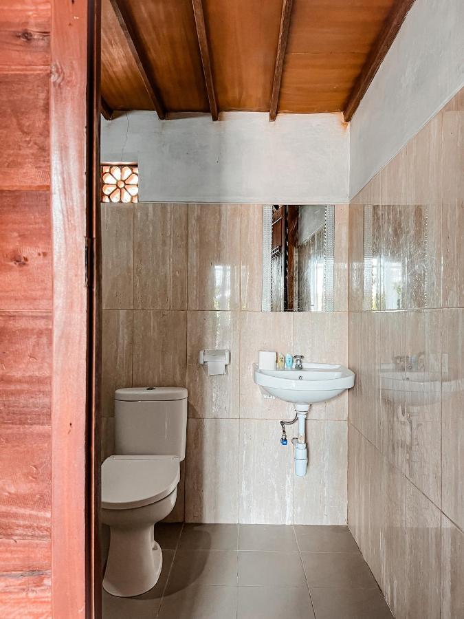 Gayatri Bungalows Batununggul エクステリア 写真