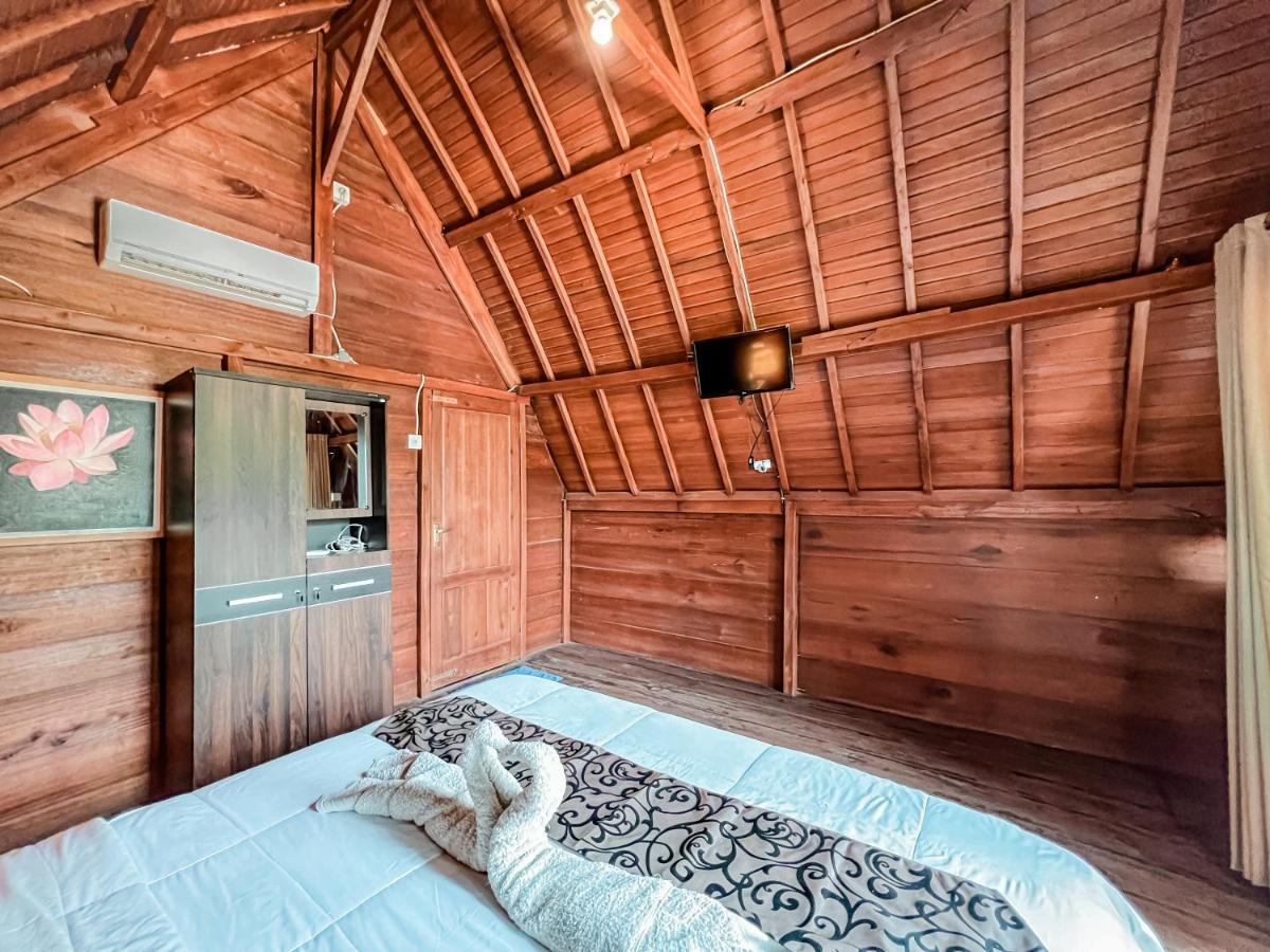 Gayatri Bungalows Batununggul エクステリア 写真